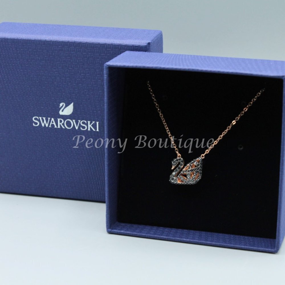 Swarovski 5281275 Swan necklace jewelry fashion rose gold black clear crystals